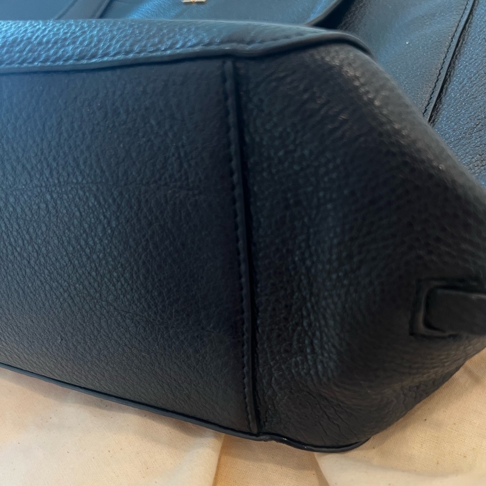 Tory Burch Black Pebbled Leather Ivy Zip Tote - Picture 14 of 16